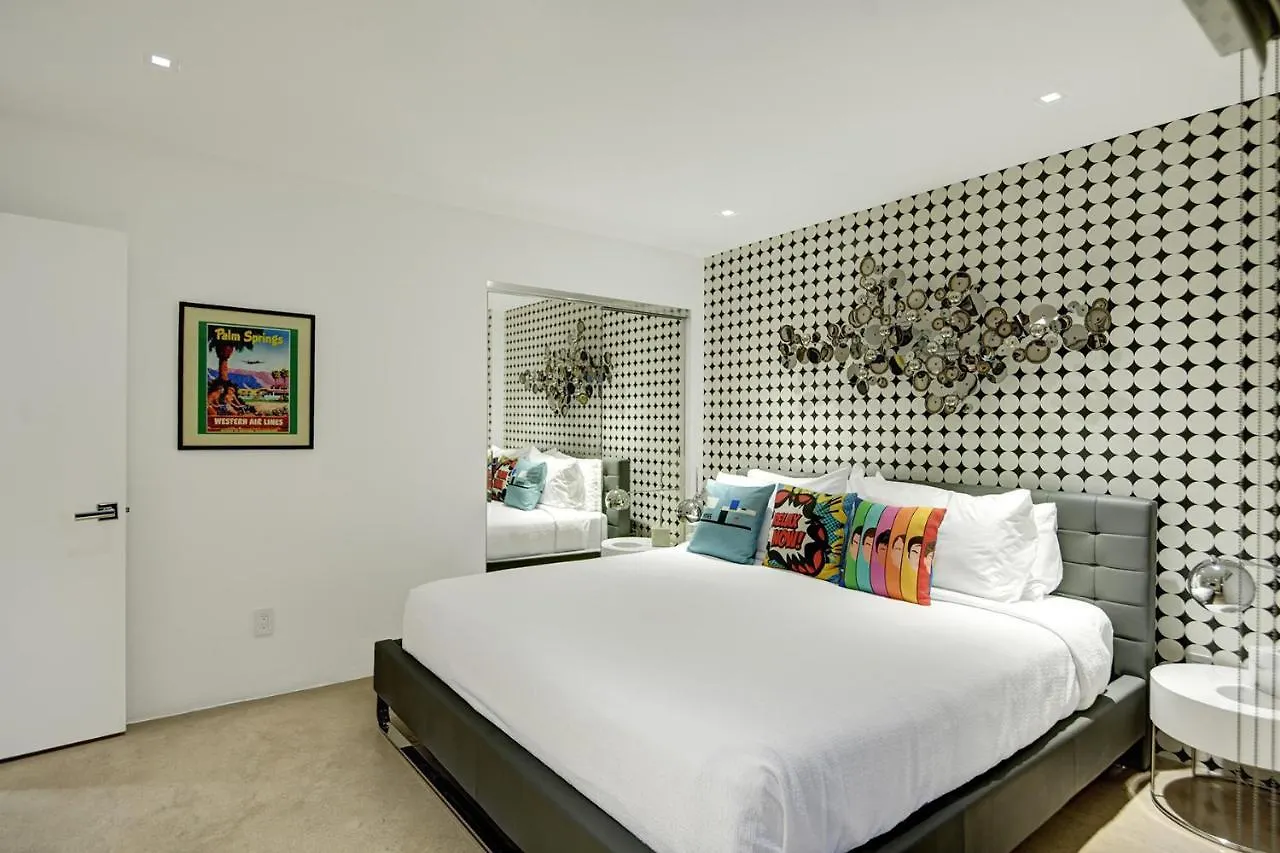 Сasa de vacaciones Ultra Luxury Resort Like Compound Pool, Spa, Fire Pit- Close To Everything- 4Bd/2.5Bth Palm Springs