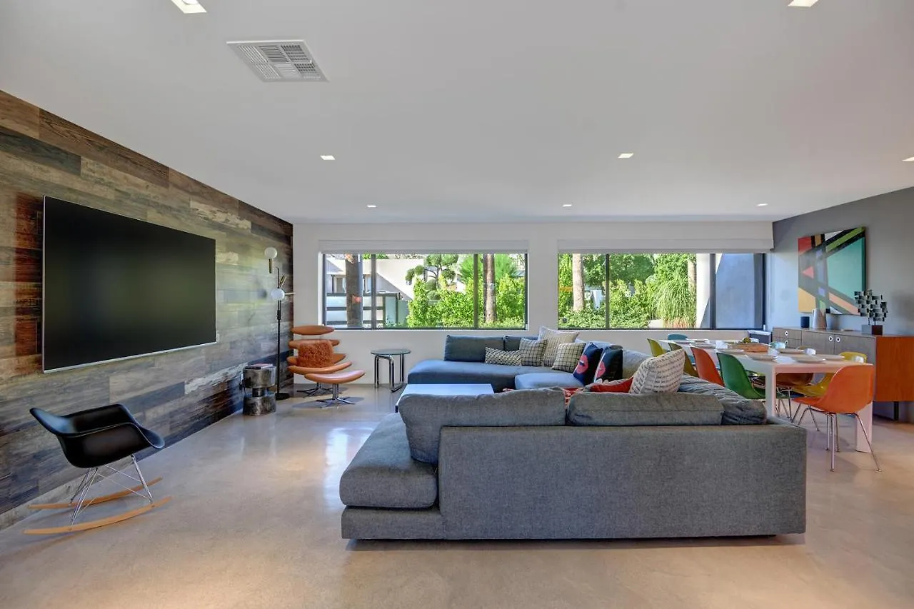 Сasa de vacaciones Ultra Luxury Resort Like Compound Pool, Spa, Fire Pit- Close To Everything- 4Bd/2.5Bth Palm Springs