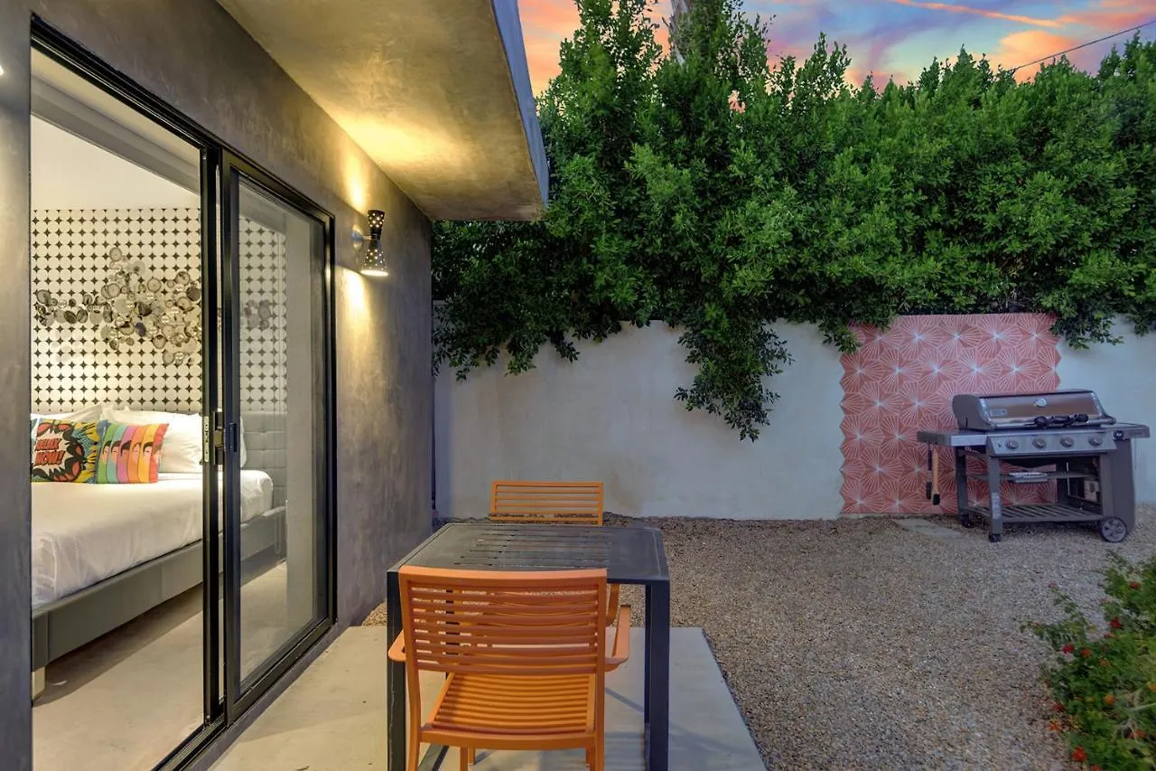 Ultra Luxury Resort Like Compound Pool, Spa, Fire Pit- Close To Everything- 4Bd/2.5Bth Palm Springs Estados Unidos