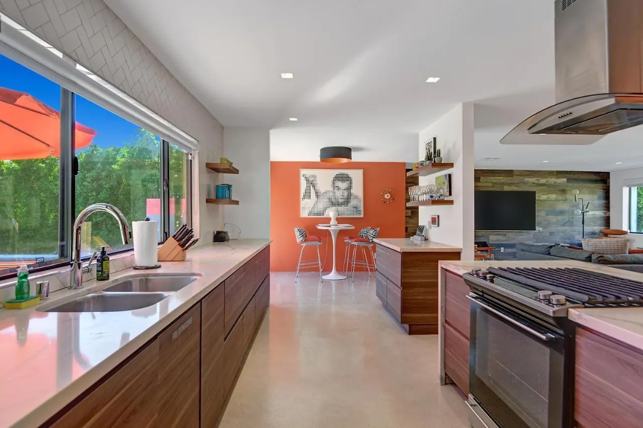 Ultra Luxury Resort Like Compound Pool, Spa, Fire Pit- Close To Everything- 4Bd/2.5Bth Palm Springs 0*,