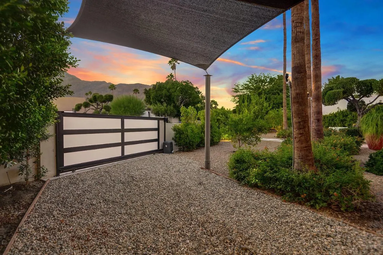 Ultra Luxury Resort Like Compound Pool, Spa, Fire Pit- Close To Everything- 4Bd/2.5Bth Palm Springs 0*,